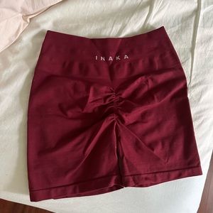 Inaka womens sangria red shorts seamless